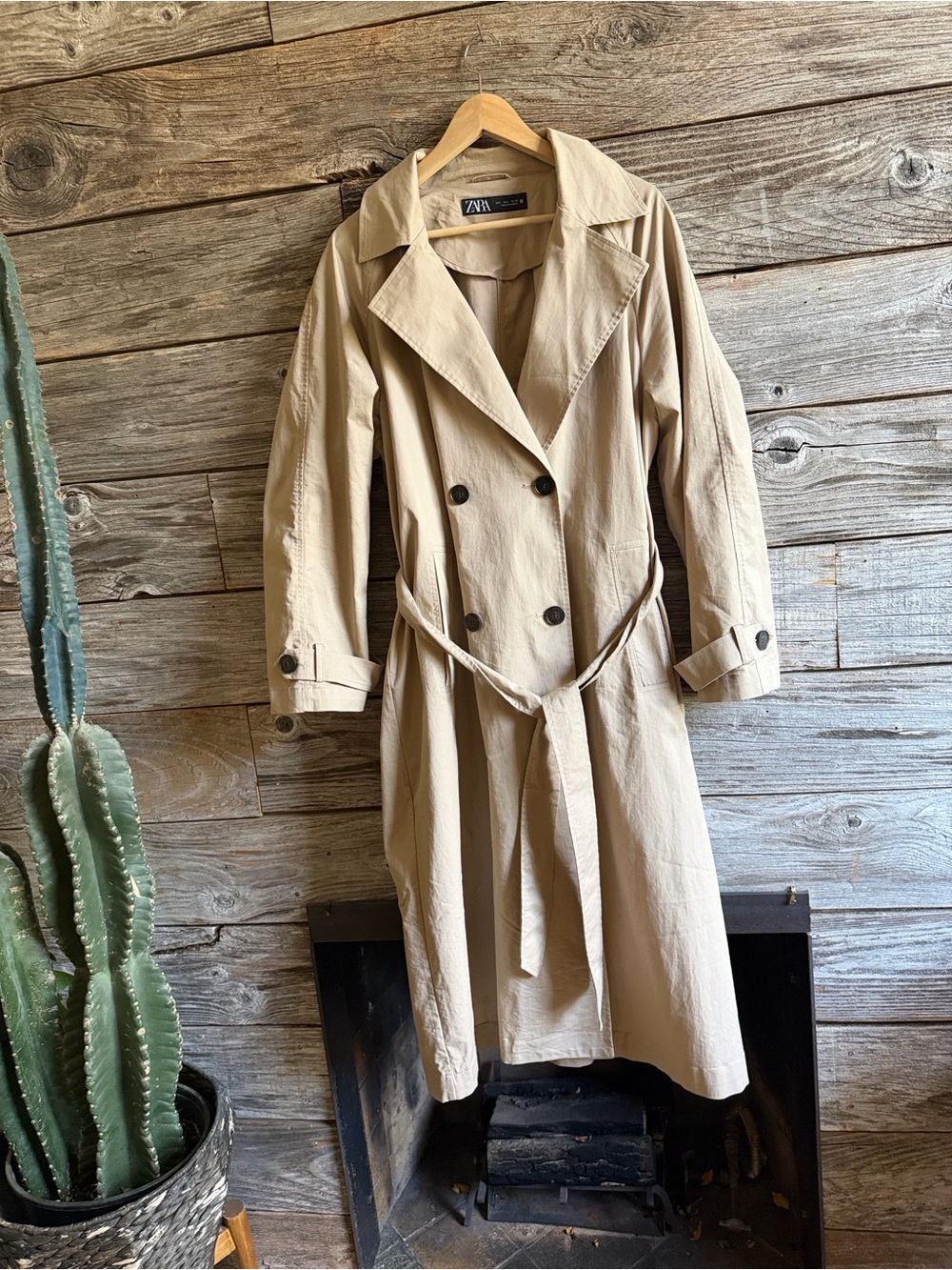 Zara trench coat size large